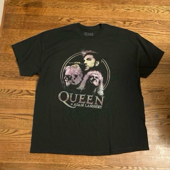 Que Tops - 💫 Queen Rhapsody Tour Adam Lambert 2019 T-shirt Size 2XL